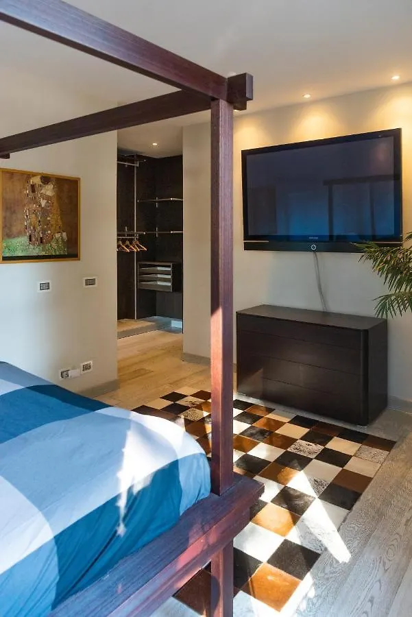Luxury Apartment In Front Of Ponte Milvio Rome Italy